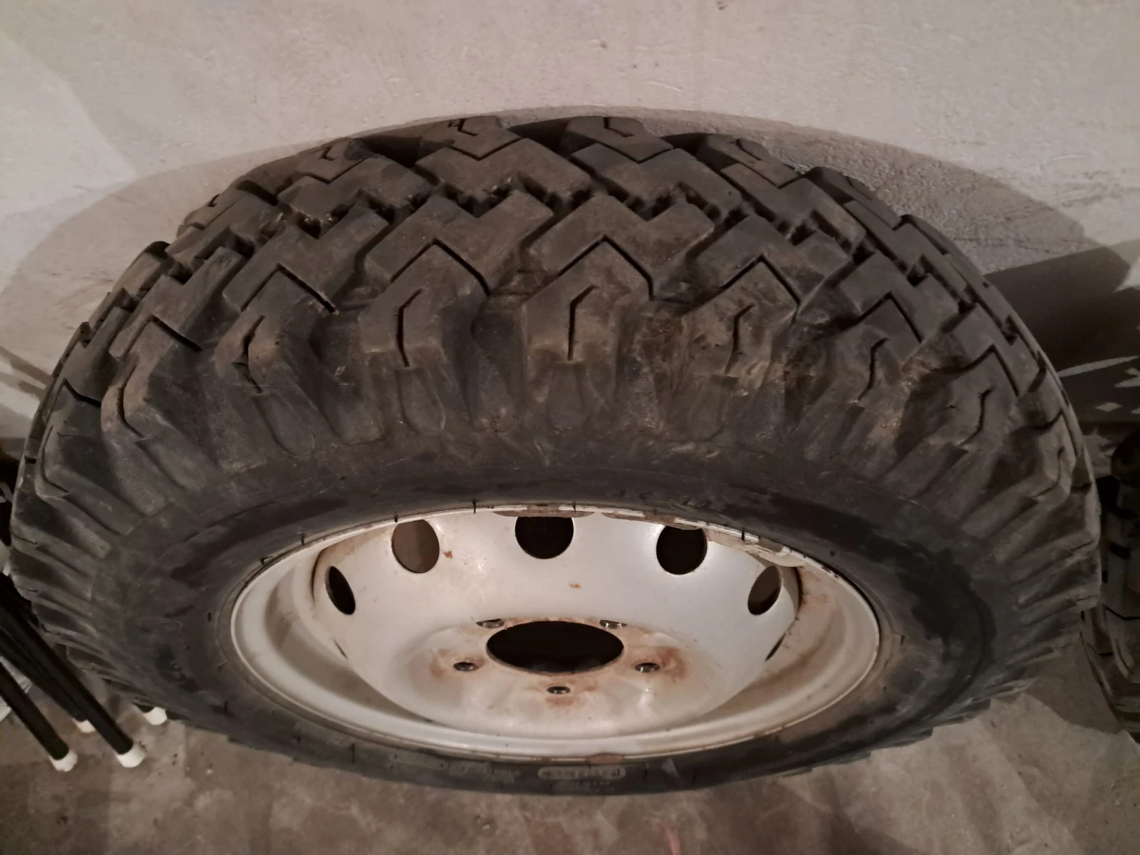    185/85R16  Lada Niva | Mobile.bg   7