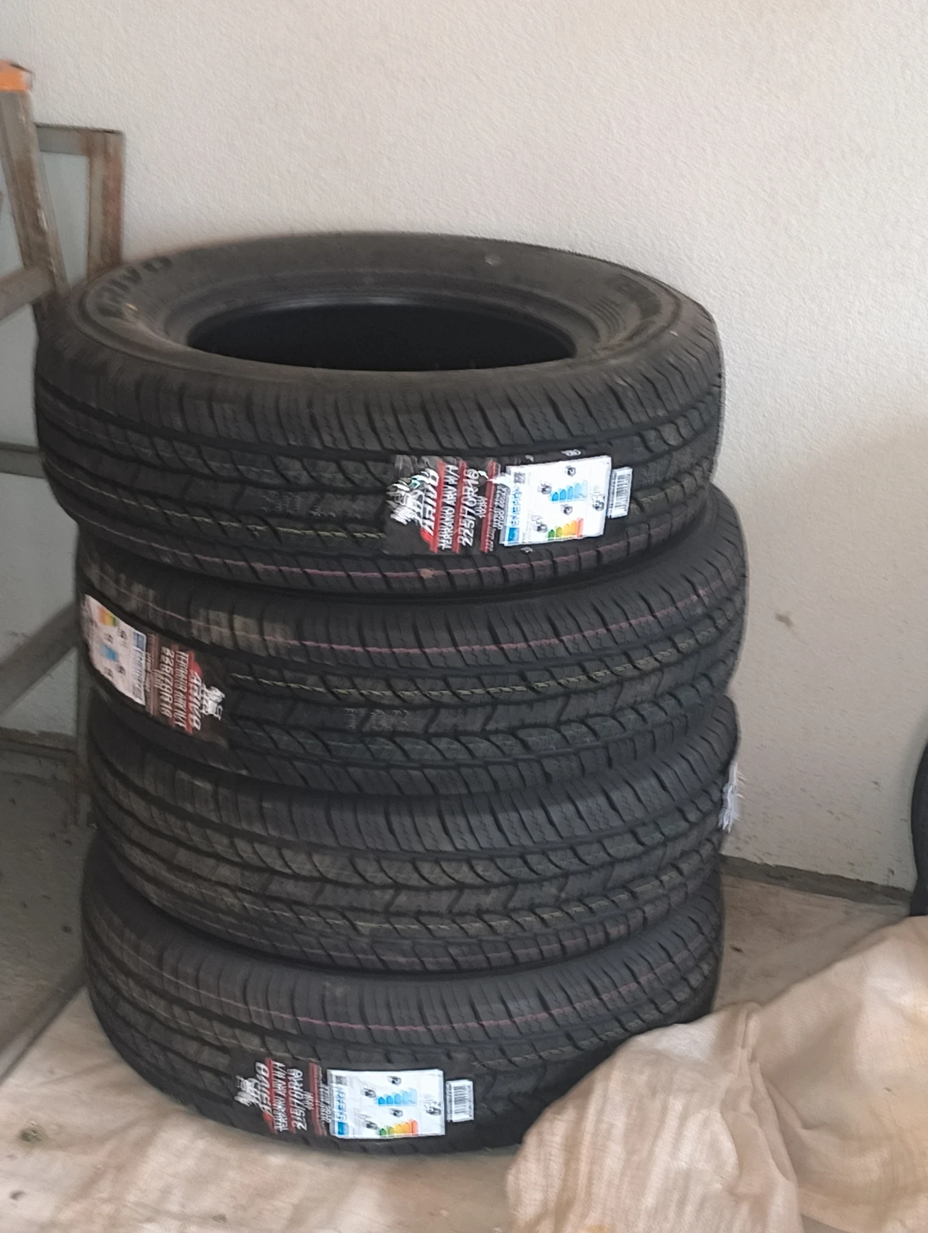 Гуми Летни 225/70R16, снимка 3 - Гуми и джанти - 53959810