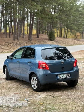 Toyota Yaris 1.3 - изображение 2