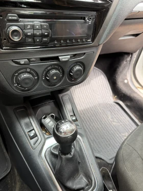Peugeot 301, снимка 6
