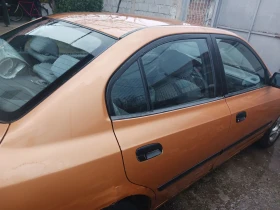 Hyundai Elantra 1.6 i, снимка 2