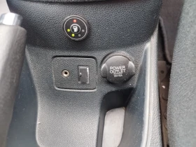 Обява за продажба на Ford Fiesta 1.4i-97кс-ГАЗ-TITANIUM ~5 600 лв. - изображение 10