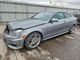 Mercedes-Benz C 63 AMG COUPE* BOSE* ПАНОРАМА* ПОДГРЕВ* CARPLAY, снимка 2 - Автомобили и джипове - 53666670
