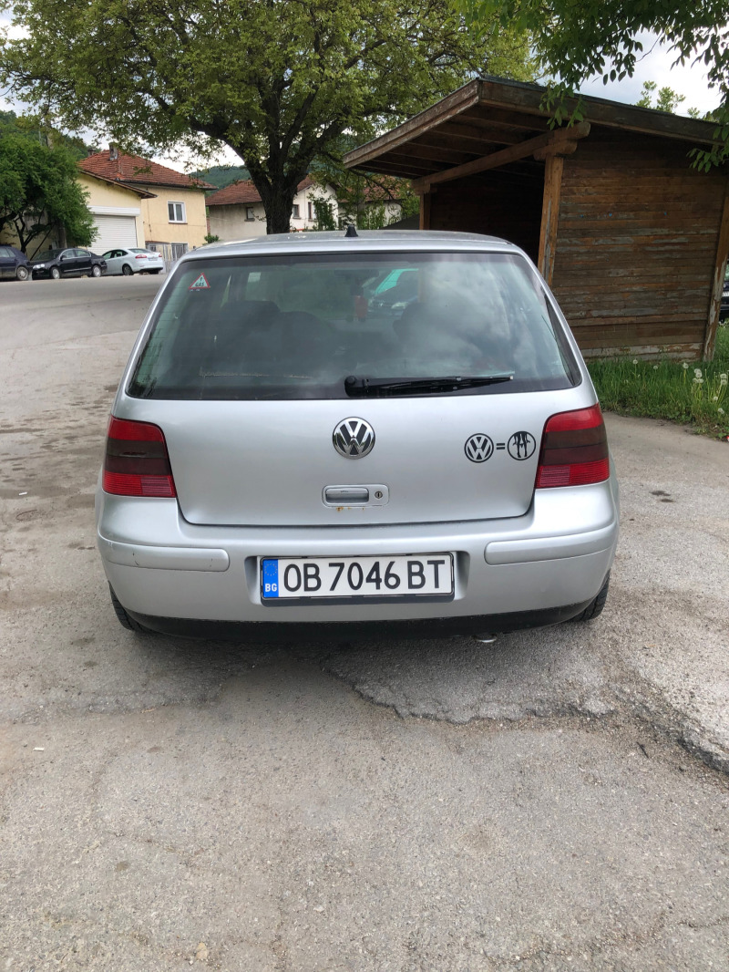 VW Golf, снимка 2 - Автомобили и джипове - 45437481