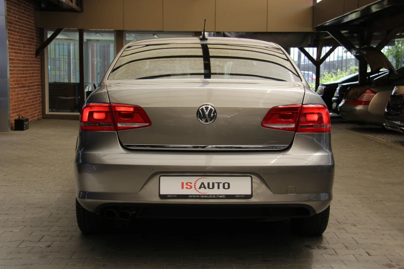 VW Passat 2.0tdi/Подгрев/Климатроник, снимка 5 - Автомобили и джипове - 45465692