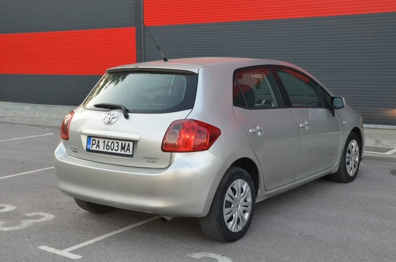 Toyota Auris 2.0 D4D , снимка 6 - Автомобили и джипове - 46456498