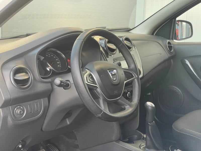 Dacia Sandero N1 Реален Пробег Euro6C, снимка 8 - Автомобили и джипове - 47537089