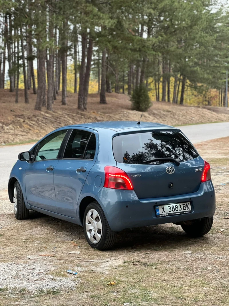 Toyota Yaris 1.3, снимка 2 - Автомобили и джипове - 47833559