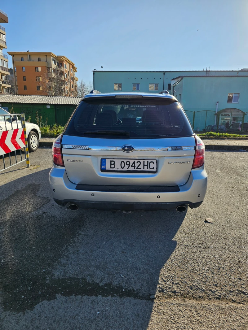 Subaru Outback 3.0R, снимка 4 - Автомобили и джипове - 48994571