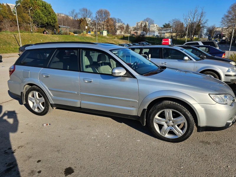 Subaru Outback 3.0R, снимка 3 - Автомобили и джипове - 48994571