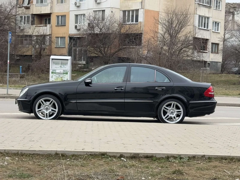 Mercedes-Benz E 320 Avantgarde /Подгрев/Обдухване/Памет/Щори/AMG джант, снимка 2 - Автомобили и джипове - 49511004