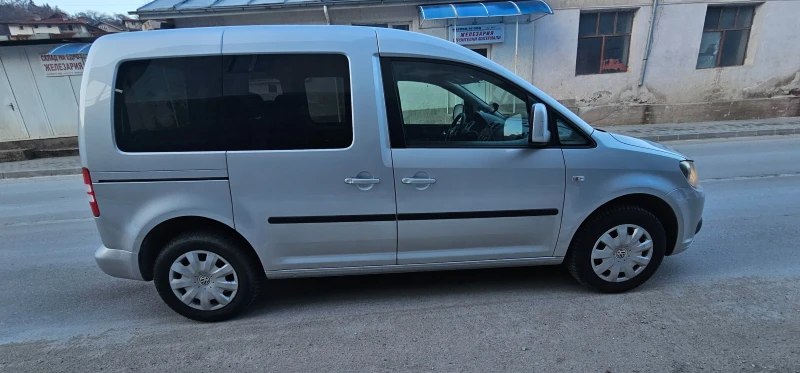 VW Caddy 1.6tdi DSG7 цена с ддс, снимка 4 - Автомобили и джипове - 49414572