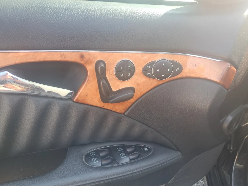 Mercedes-Benz E 320 3.0 4matic EVO, снимка 10 - Автомобили и джипове - 51136358