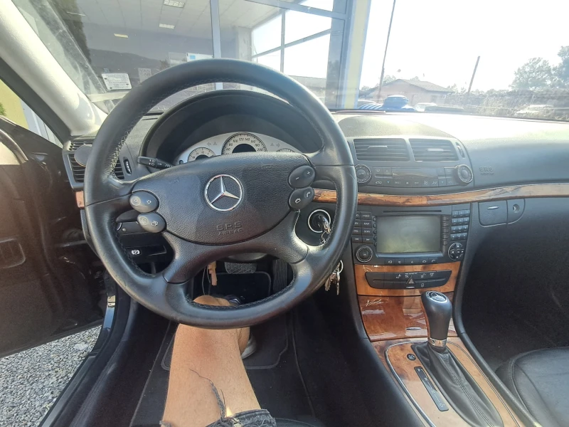Mercedes-Benz E 320 3.0 4matic EVO, снимка 8 - Автомобили и джипове - 51136358