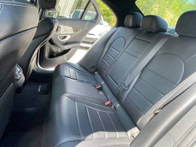 Mercedes-Benz C 300 4MATIC, PANORAMA , AMBIENT LIGHT, ПОДГРЕВ, снимка 11 - Автомобили и джипове - 51180015