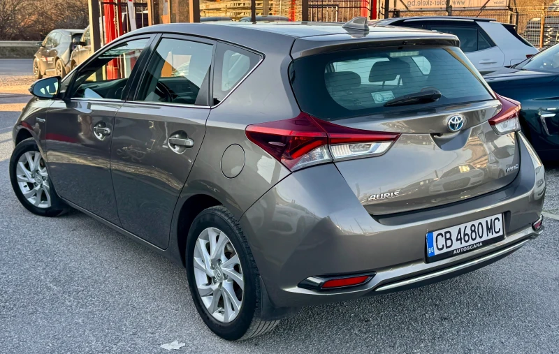 Toyota Auris Един собственик / Пълна история, снимка 5 - Автомобили и джипове - 52732533