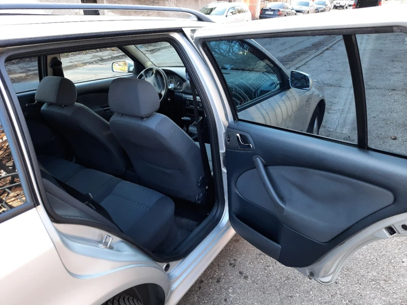 Skoda Octavia 20V-Turbo , снимка 11 - Автомобили и джипове - 52892793