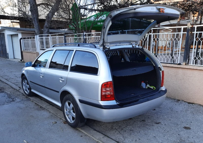 Skoda Octavia 20V-Turbo , снимка 6 - Автомобили и джипове - 52892793