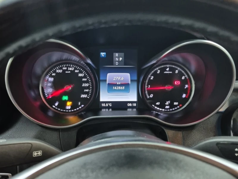 Mercedes-Benz C 300 * CARFAX * БЕЗ ПЪРВОНАЧАЛНА ВНОСКА, снимка 10 - Автомобили и джипове - 53200267