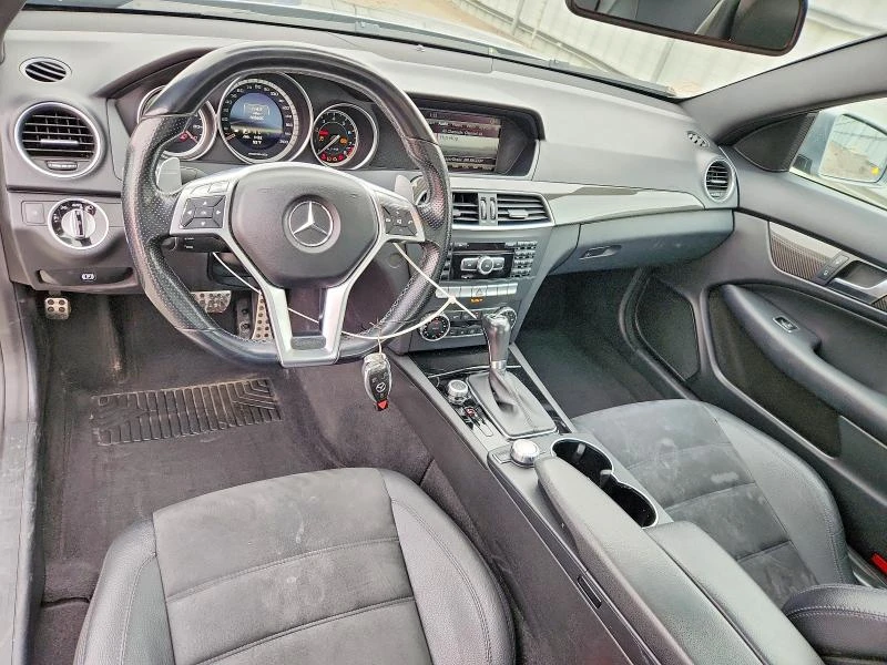 Mercedes-Benz C 63 AMG COUPE* BOSE* ПАНОРАМА* ПОДГРЕВ* CARPLAY - изображение 8