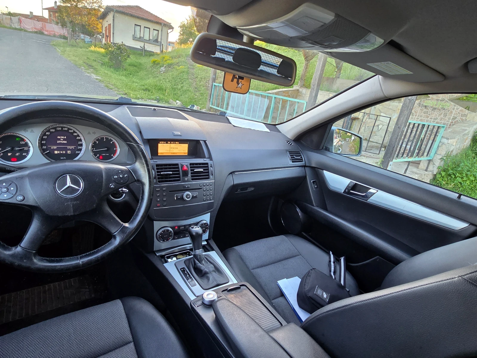 Mercedes-Benz C 220 220 - изображение 3