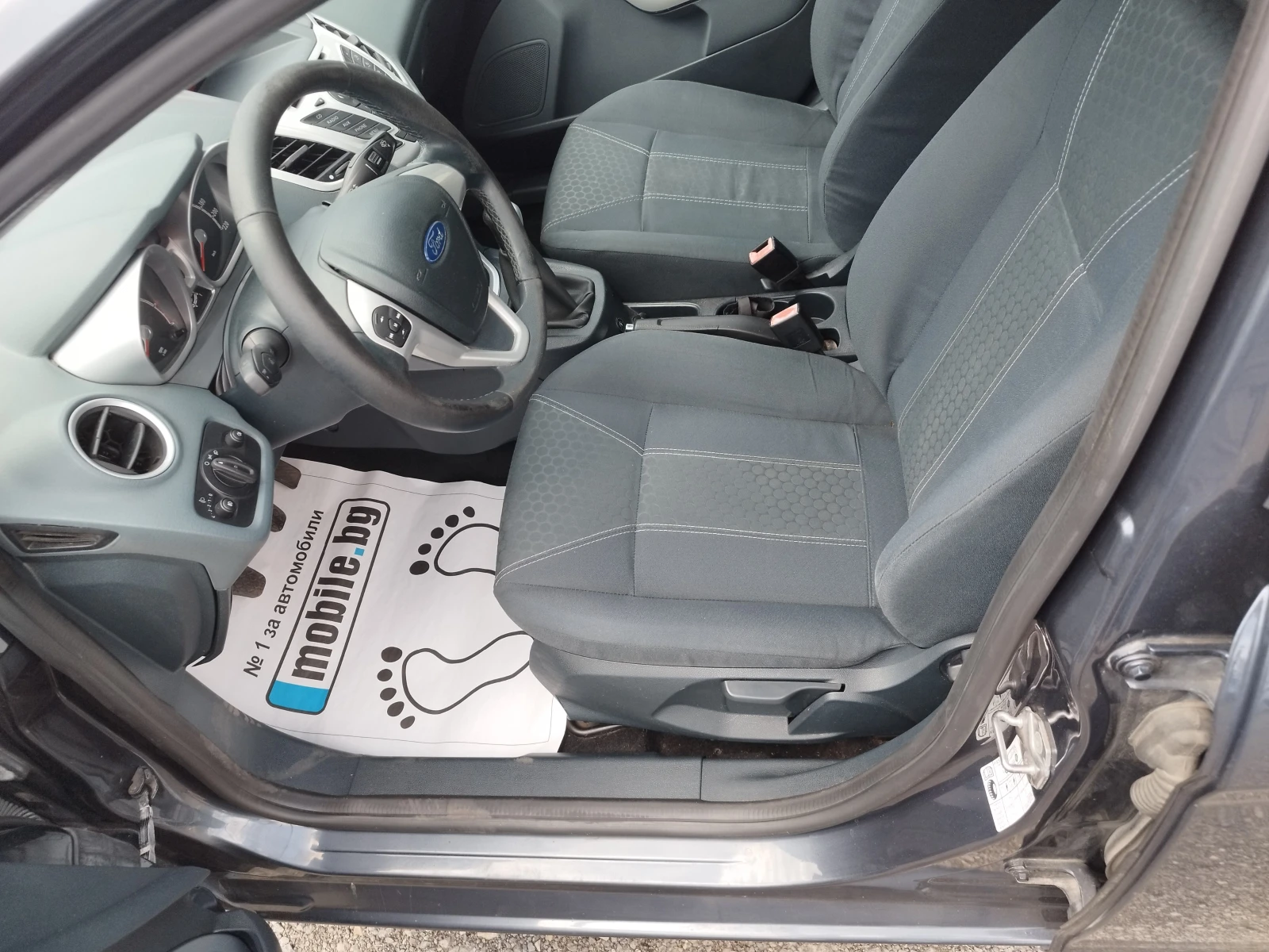 Ford Fiesta 1.4i-97кс-ГАЗ-TITANIUM - изображение 5