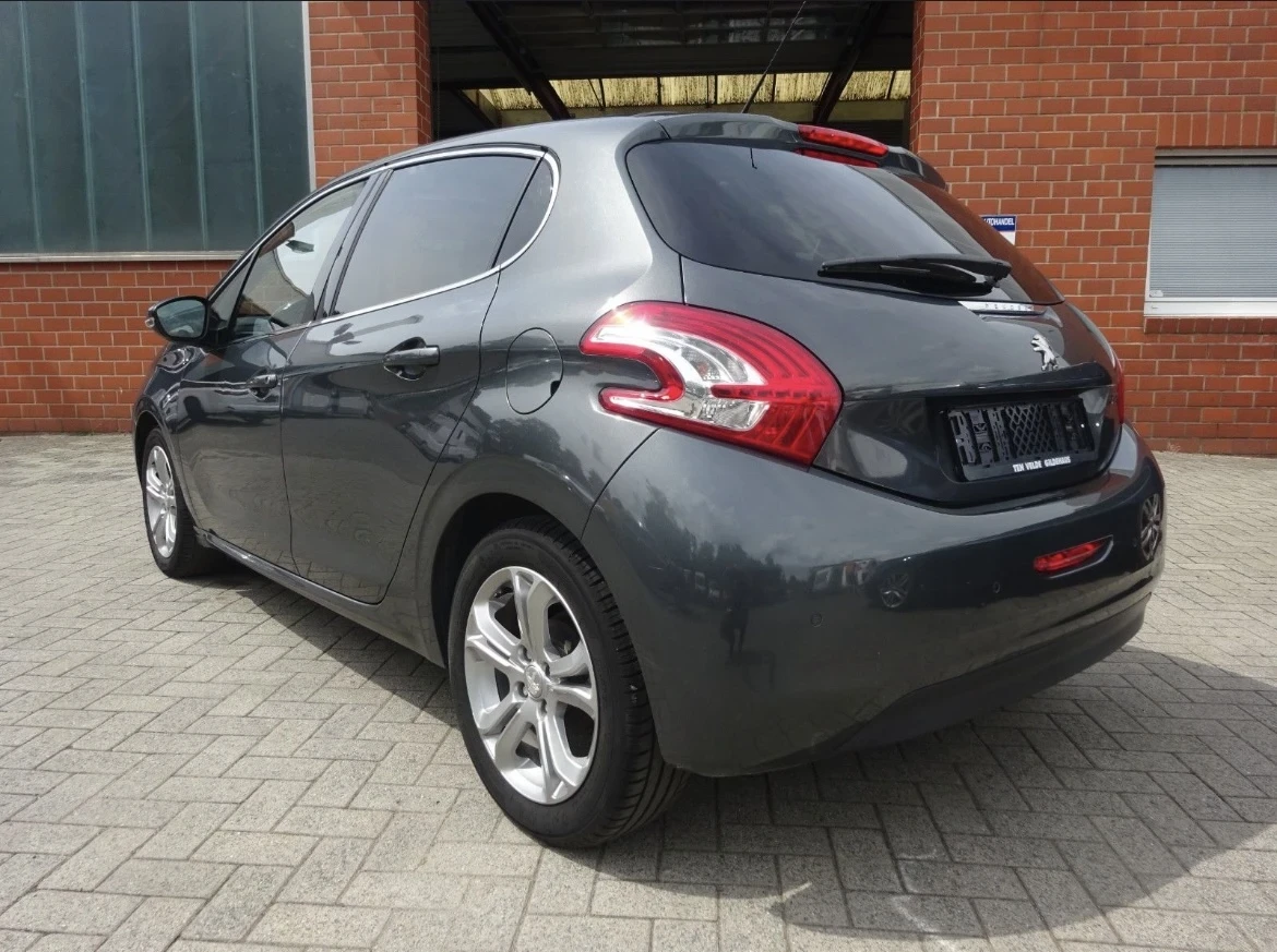 Peugeot 208 Allure - изображение 3