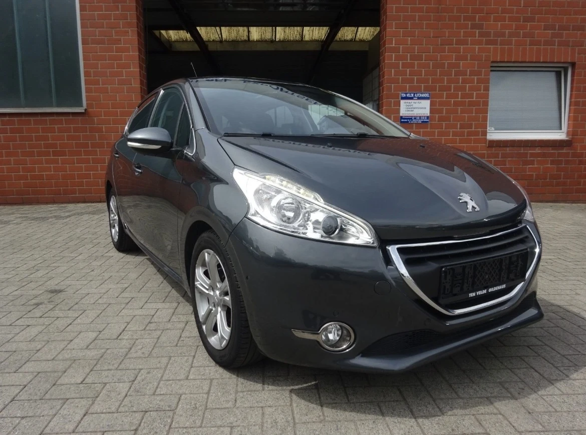Peugeot 208 Allure - изображение 2