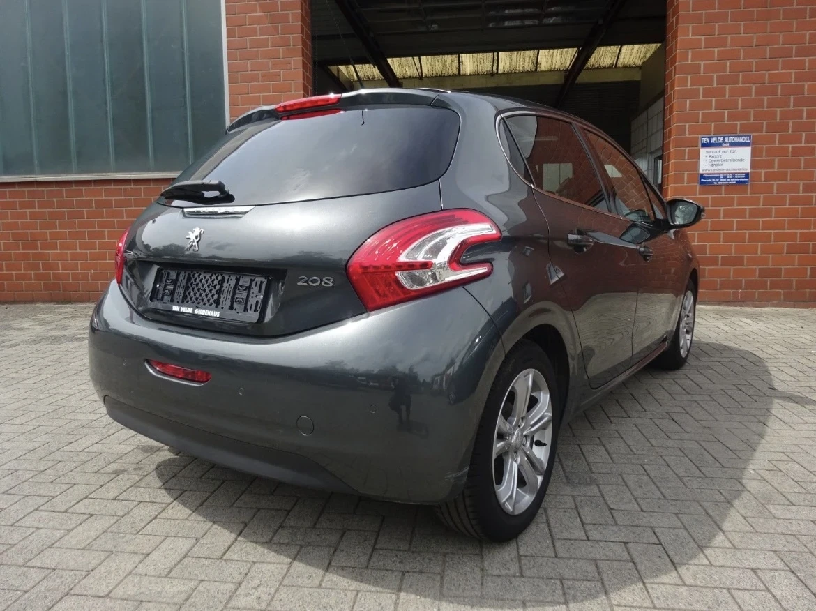 Peugeot 208 Allure - изображение 4