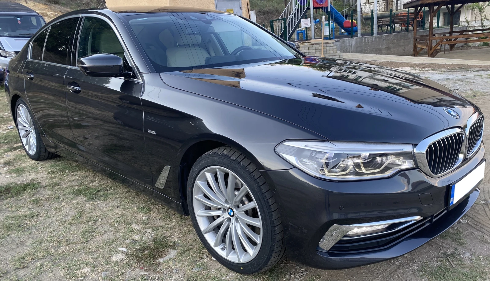 BMW 530 Xdrive - Luxury Line - изображение 2
