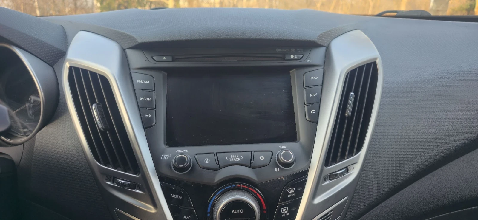 Hyundai Veloster  1.6 GDI, снимка 10 - Автомобили и джипове - 53726042