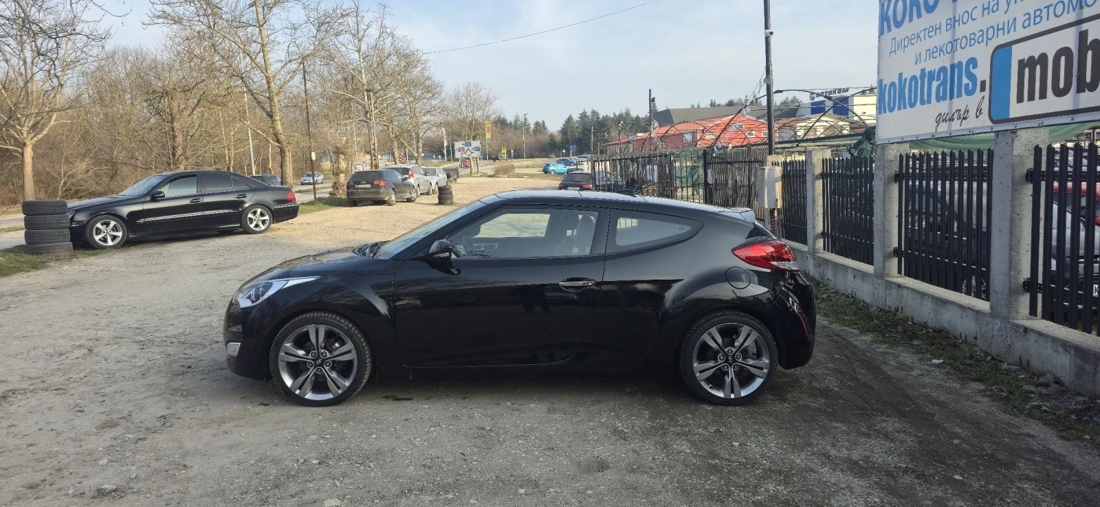 Hyundai Veloster  1.6 GDI, снимка 2 - Автомобили и джипове - 53726042