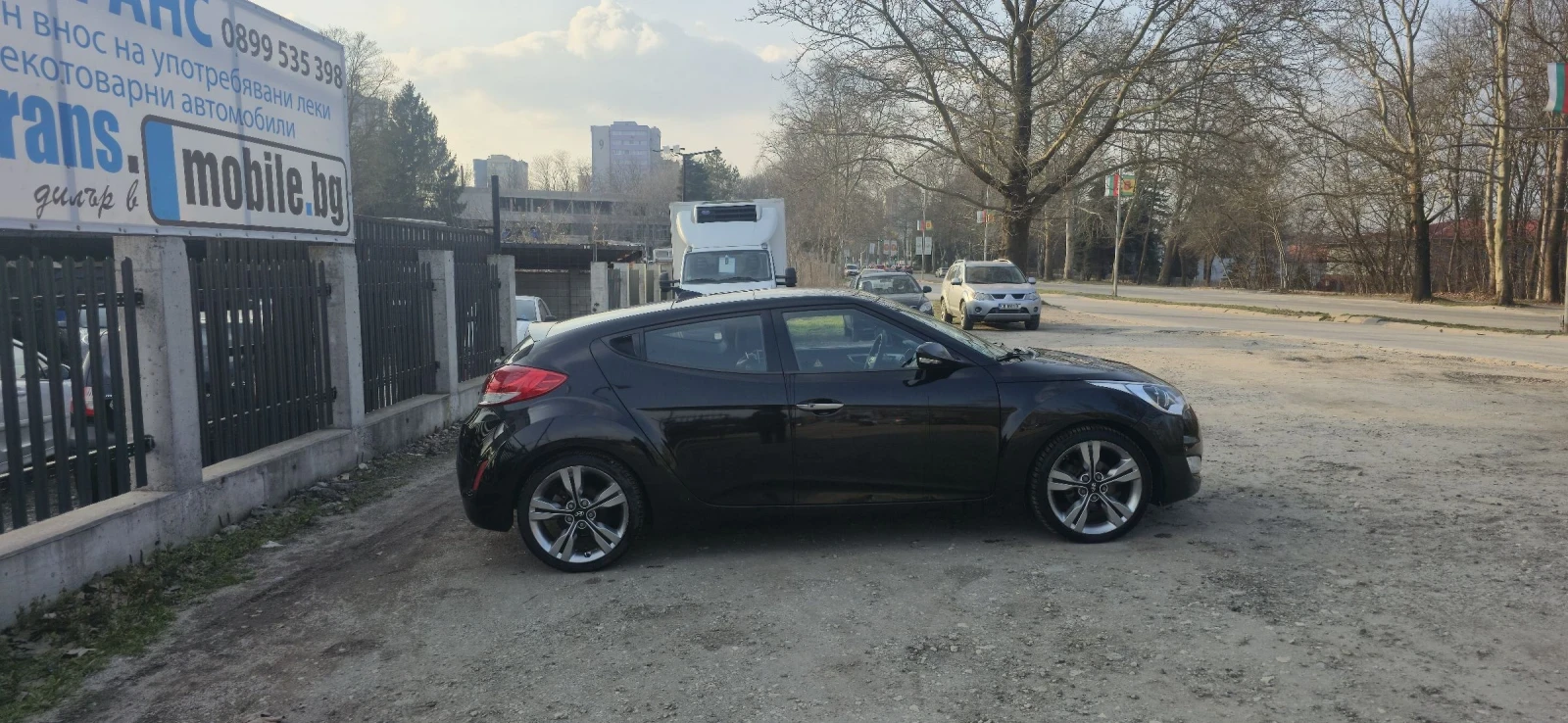 Hyundai Veloster  1.6 GDI, снимка 4 - Автомобили и джипове - 53726042