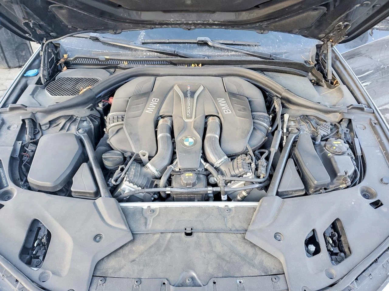 BMW M5 М550Xi, снимка 11 - Автомобили и джипове - 53883807