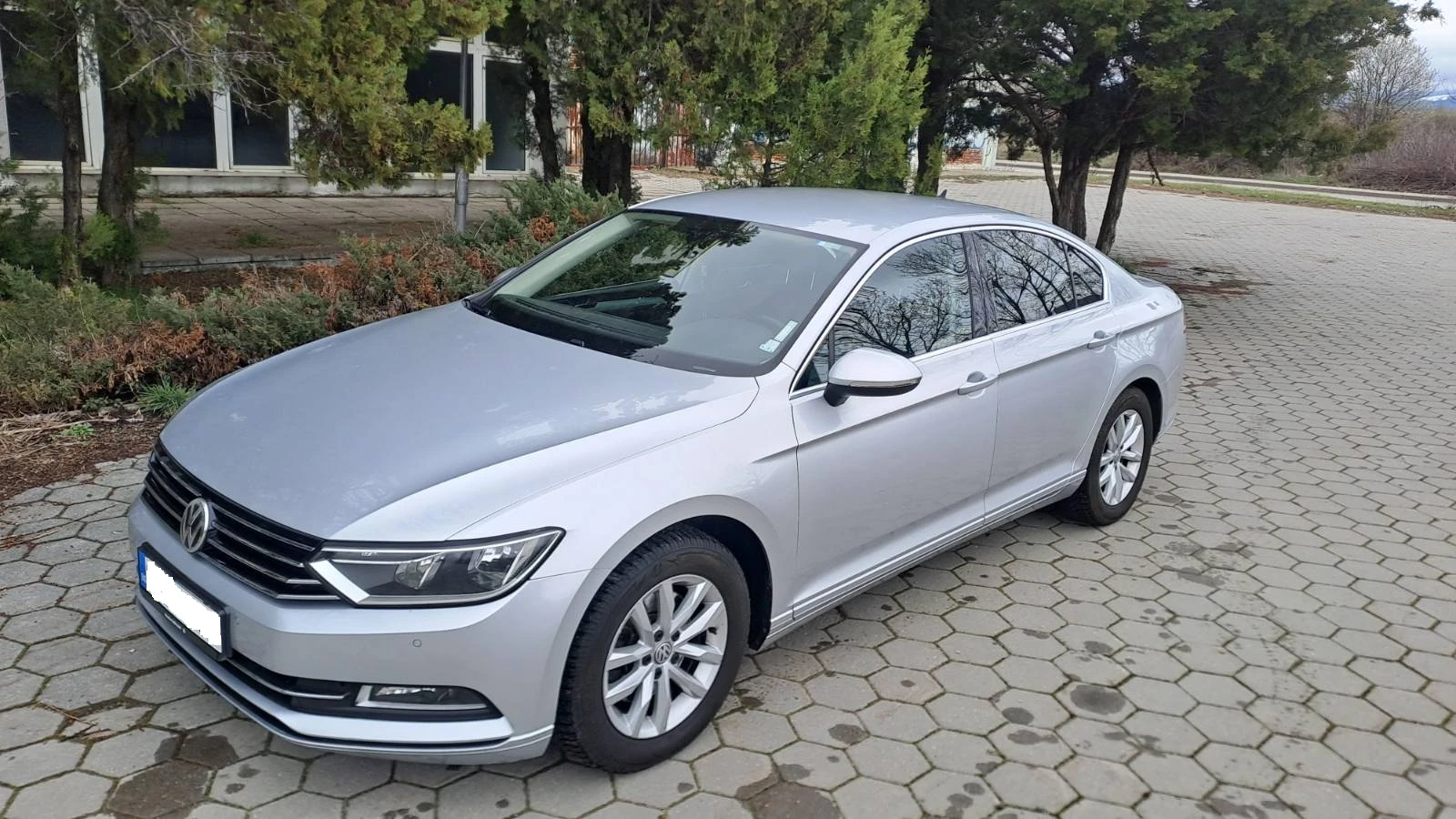 VW Passat, снимка 2 - Автомобили и джипове - 54030660