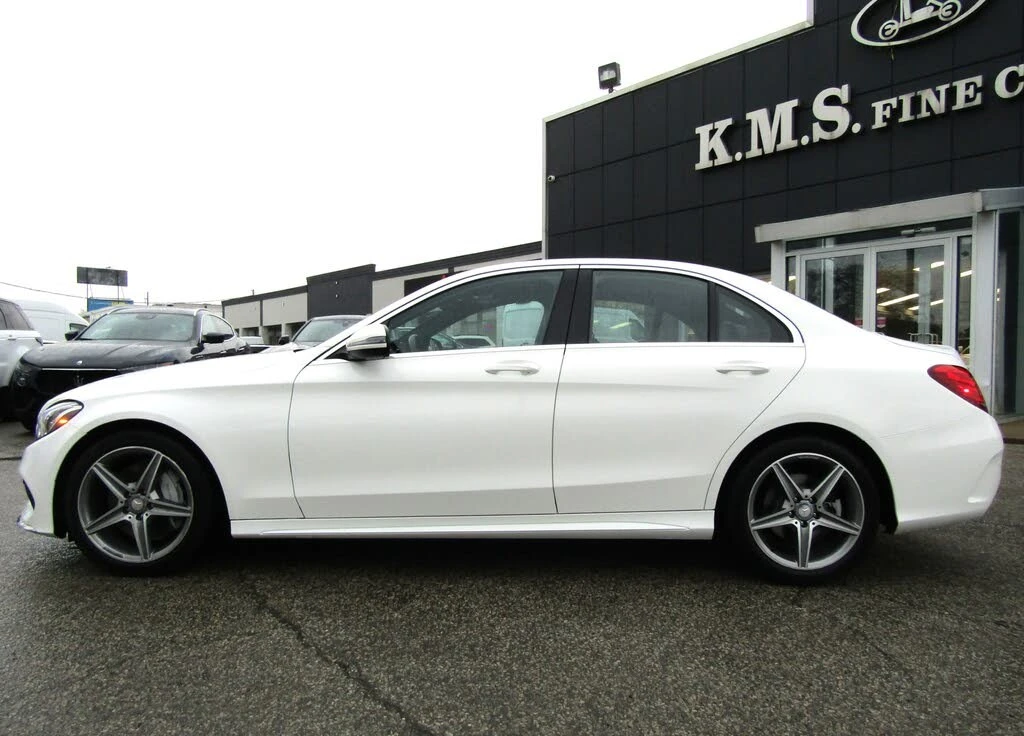 Mercedes-Benz C 300 Sport 4MATIC* АвтоКредит* (Цена до БГ) , снимка 4 - Автомобили и джипове - 54079259