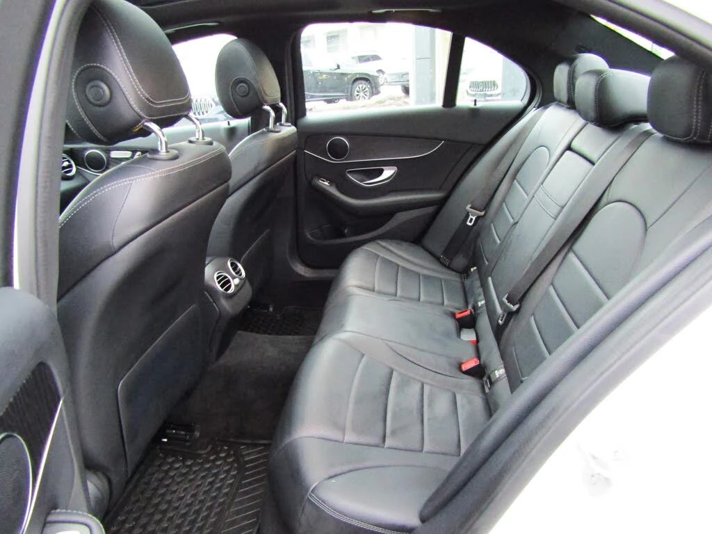 Mercedes-Benz C 300 Sport 4MATIC* АвтоКредит* (Цена до БГ) , снимка 14 - Автомобили и джипове - 54079259