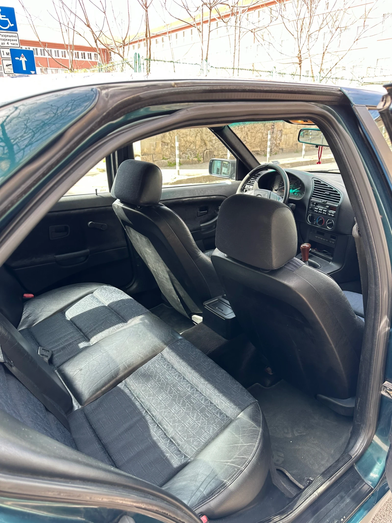 BMW 320, снимка 10 - Автомобили и джипове - 54161256