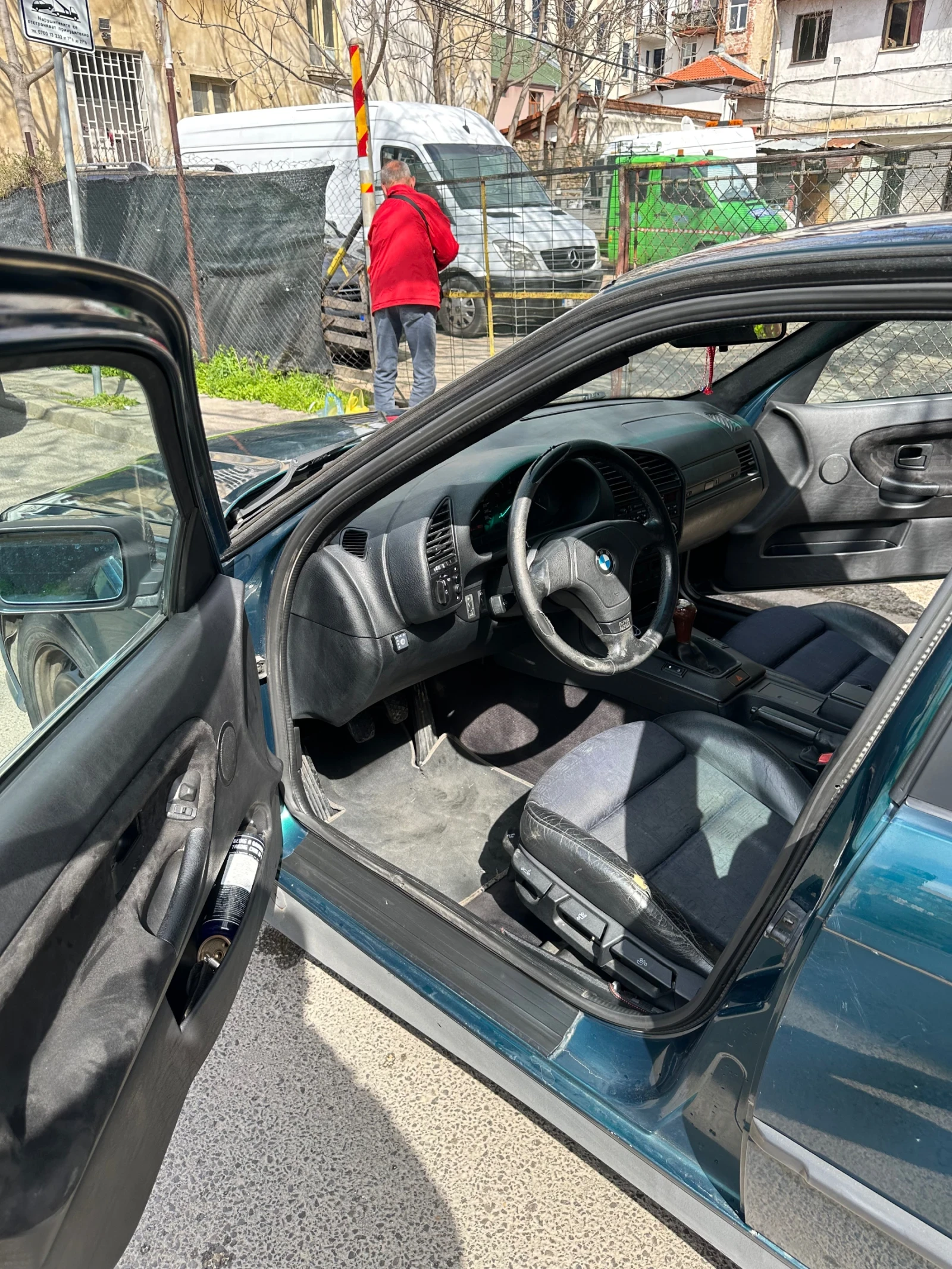 BMW 320, снимка 5 - Автомобили и джипове - 54161256