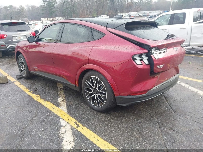 Ford Mustang Mach-E Premium, снимка 3 - Автомобили и джипове - 54336091