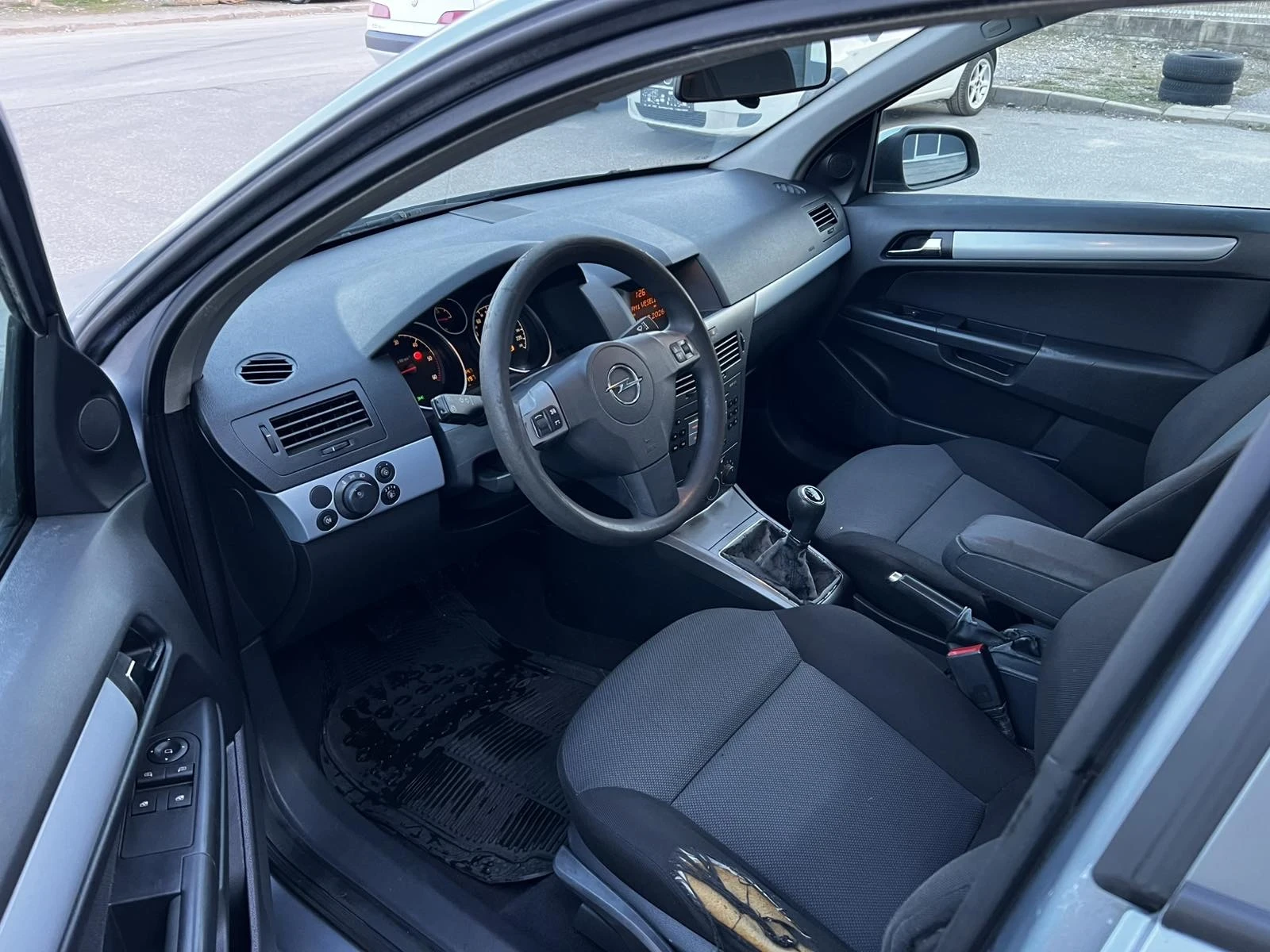 Opel Astra, снимка 10 - Автомобили и джипове - 54400955