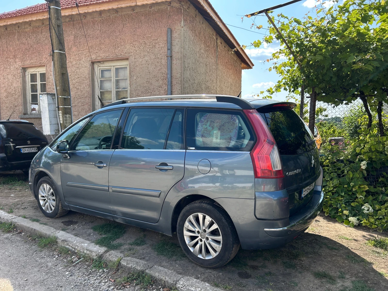 Citroen Grand C4 Picasso ексклузив, снимка 16 - Автомобили и джипове - 54598702