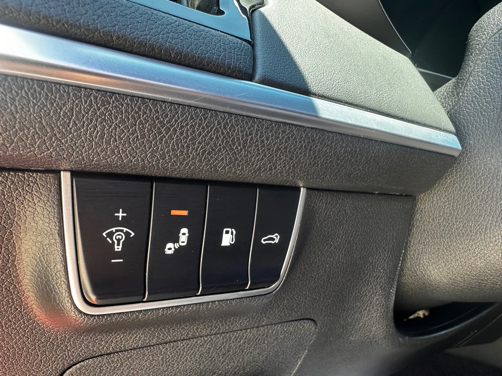 Kia Stinger 3.3Т 4wd, снимка 14 - Автомобили и джипове - 55047562