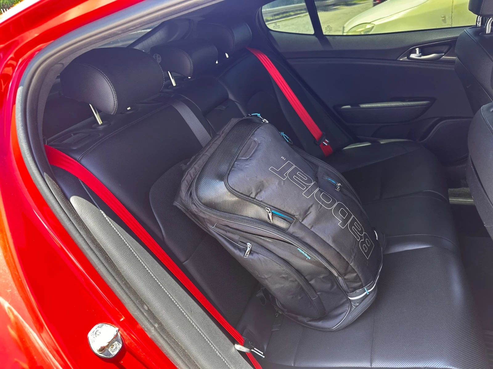 Kia Stinger 3.3Т 4wd, снимка 13 - Автомобили и джипове - 55047562