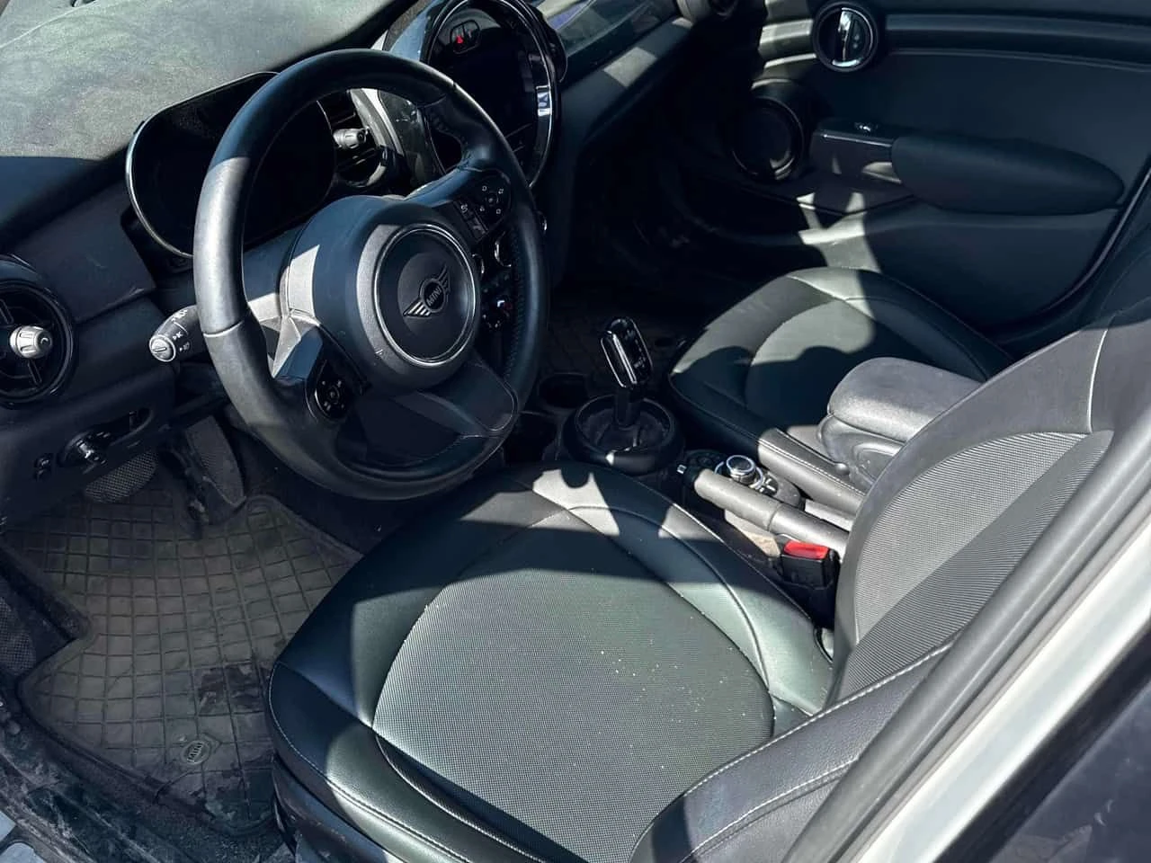 Mini John Cooper Works * АВТОКРЕДИТ БЕЗ ПЪРВОНАЧАЛНА ВНОСКА* , снимка 5 - Автомобили и джипове - 55083031