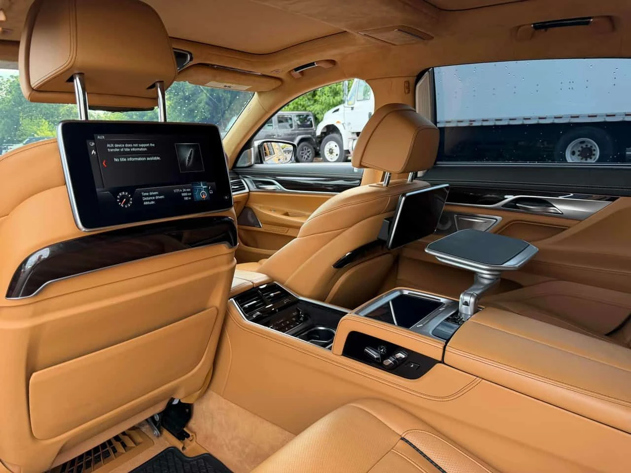 BMW 760 * L * xDrive * CARFAX * ОПЦИЯ ЗА ФИНАНСИРАНЕ , снимка 11 - Автомобили и джипове - 55231895