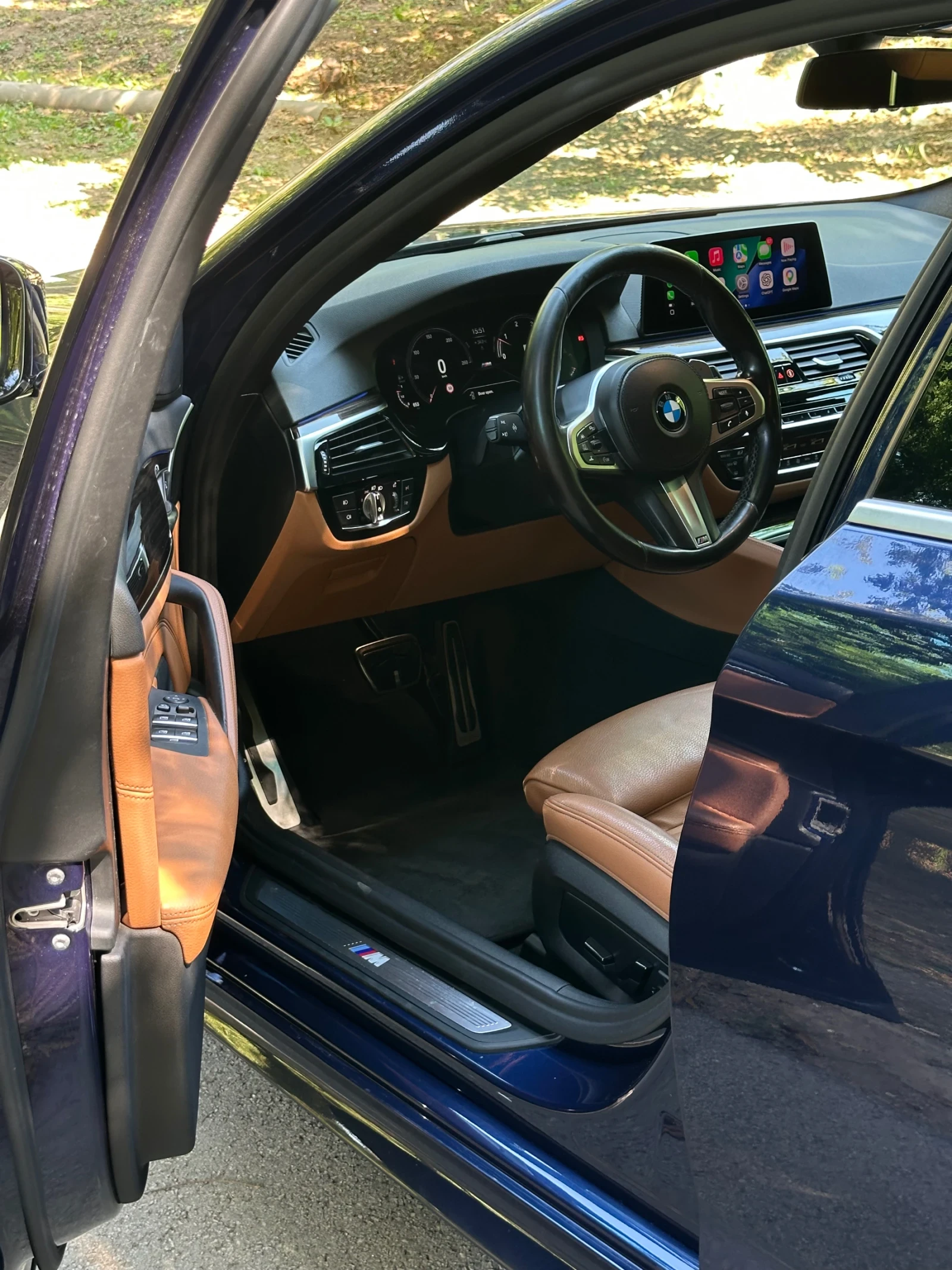 BMW 530 xDrive M Sport Touring, снимка 7 - Автомобили и джипове - 55546444