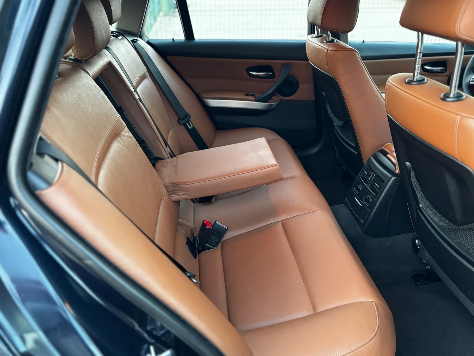 BMW 320 FACE - ITALY, снимка 9 - Автомобили и джипове - 55618954