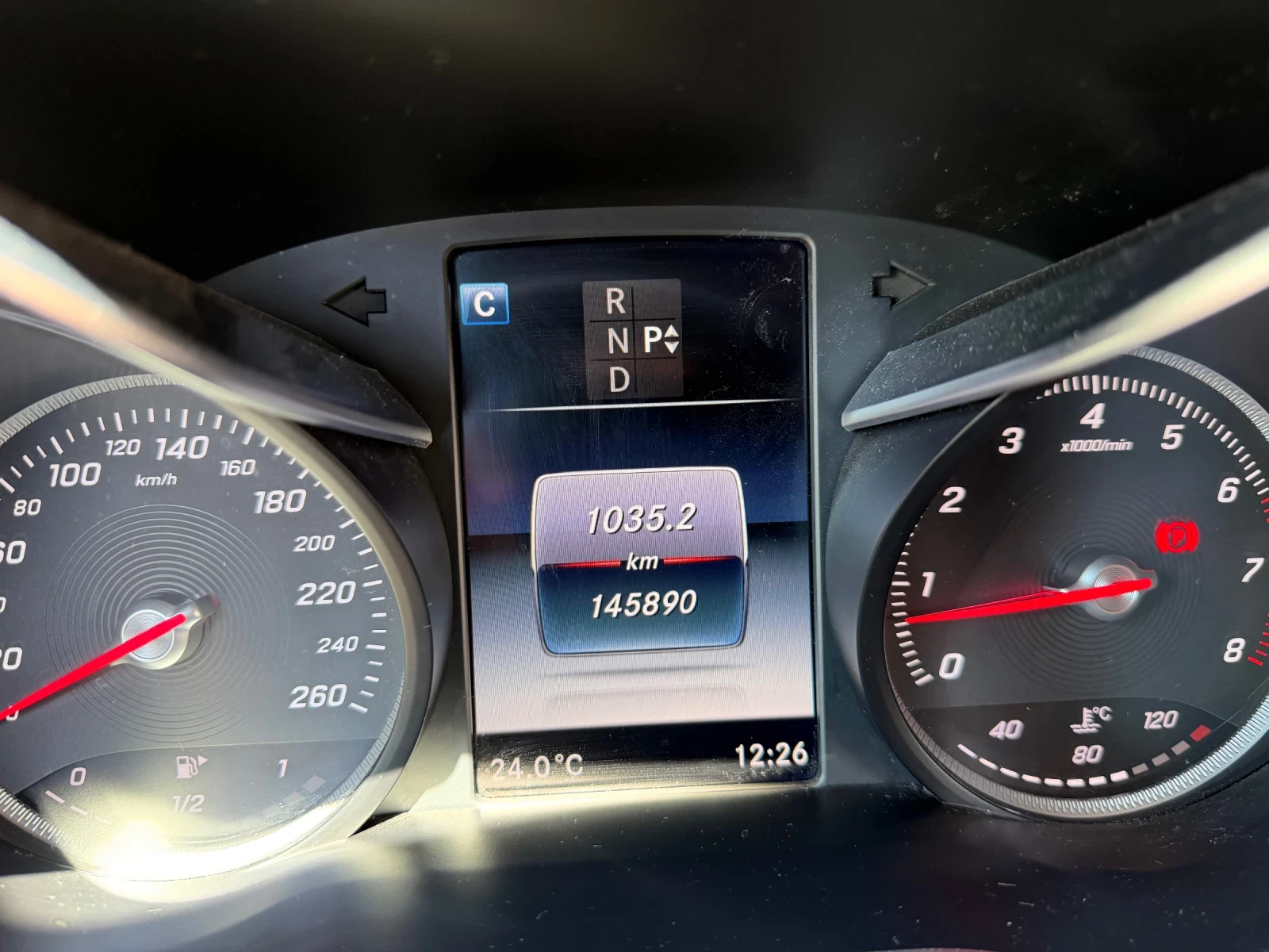 Mercedes-Benz C 300 C 300 4Matic, снимка 13 - Автомобили и джипове - 55741501