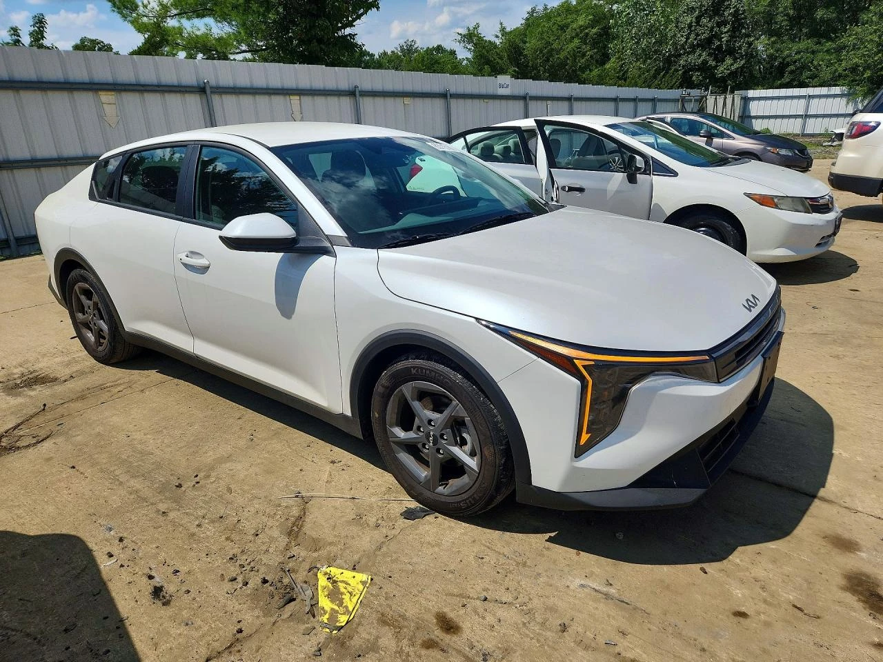 Kia K4 2.0l Lxs, снимка 4 - Автомобили и джипове - 56040544